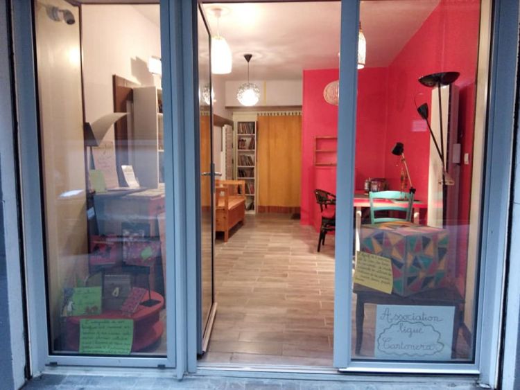 Ligue Cartonera (La) accepte la monnaie locale