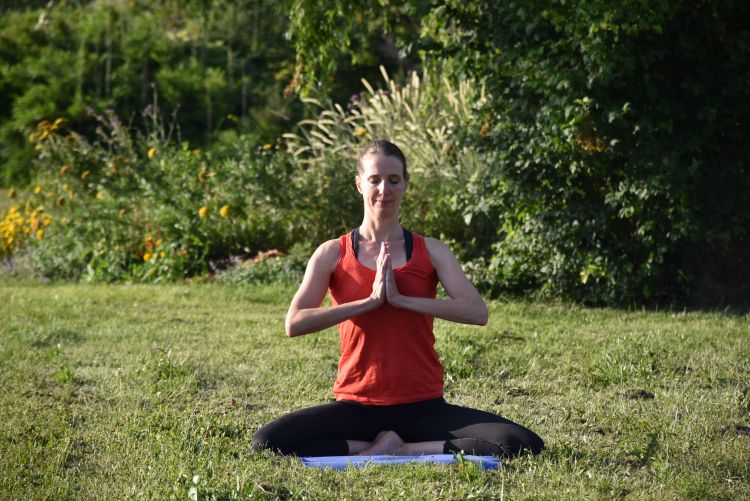 Sous les tilleuls, Yoga et traduction allemand accepte la monnaie locale